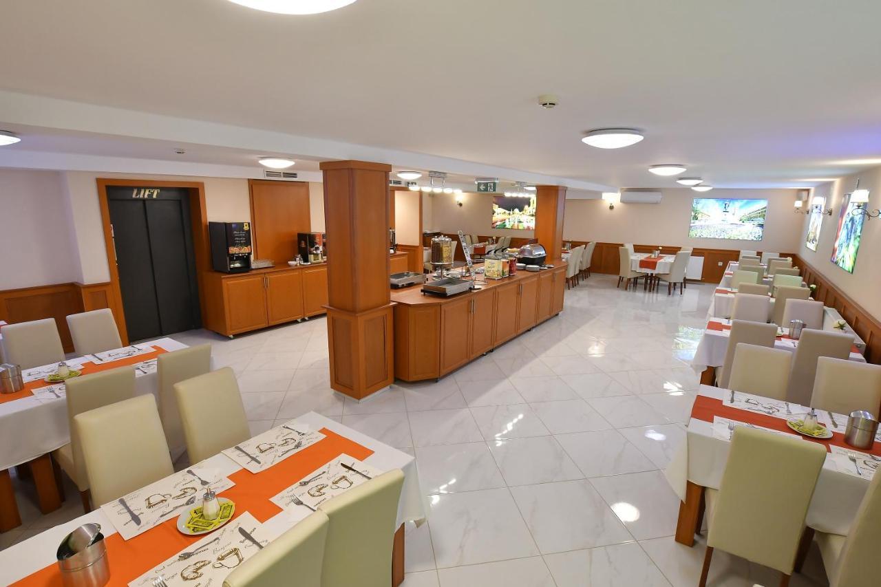 巴尔巴坎酒店 佩奇 外观 照片